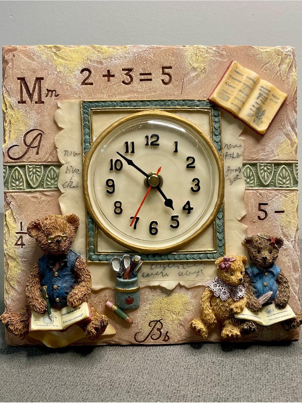 Decorative Porcelain Clock frame, w/ teddy bears, books, Maths, Pink green cream - Picture 7 of 15